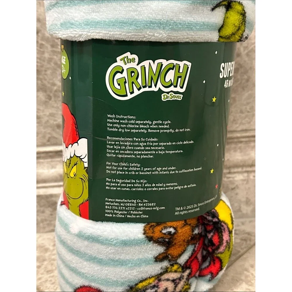 The Grinch Super Plush Throw Blanket NEW Dr Seuss Soft Warm 46” X 60”